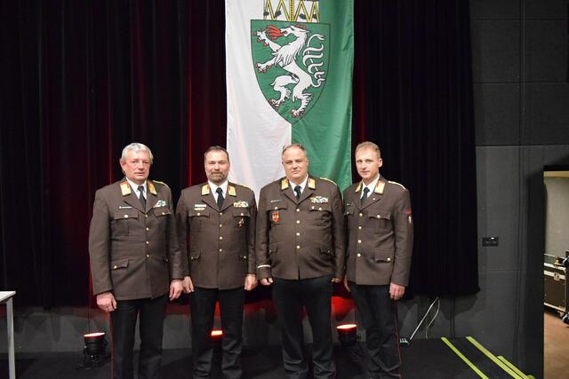 Landesfeuerwehrkommandant LBD Reinhard Leichtfried, Radkersburgs Bereichschef Volker Hanny, dessen neuer Stellvertreter Armin Christandl und Landesfeuerwehrkommandant-Stellvertreter Christian Leitgeb (v. l.)  | Foto: BFVRA