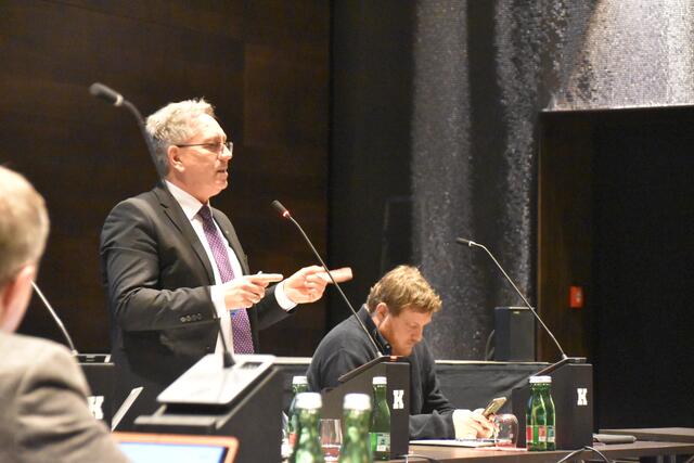 "Meine Auskunft ist gewesen: Ich entscheide das nicht. Es wird dem Ausschuss für Transparenz zugeleitet, so wie alle Meldungen auf dem Bürgerportal", sagt Bgm. Martin Krumschnabel.  | Foto: Barbara Fluckinger