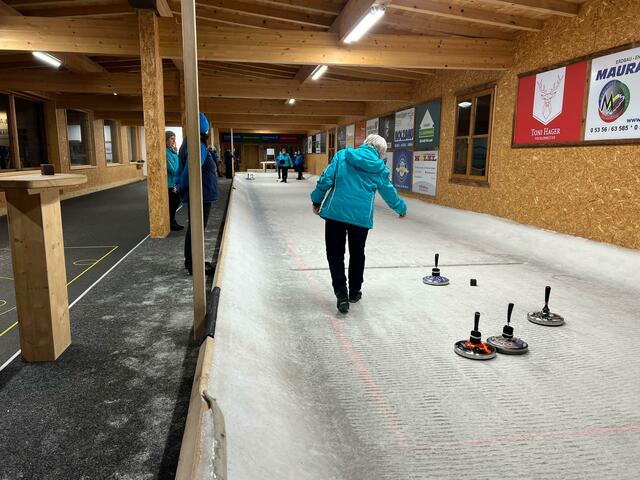 EC Reith Moarin gibt Anweisungen für den nächsten Spielversuch | Foto: Carina Maier; Janet Rosenkranz, Michaela Straßer