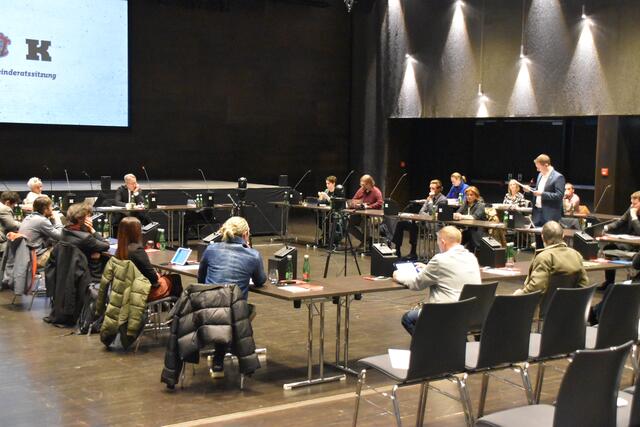 SR Lukas Blunder (freier Mandatar, ehemals MFG) erhob schwere Vorwürfe gegen Bürgermeister, Martin Krumschnabel. Dieser wies die Vorwürfe entschieden von sich.  | Foto: Barbara Fluckinger