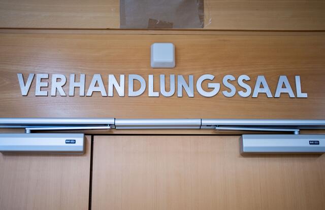 Drei Männer wurden am Donnerstagnachmittag in Wien wegen "hochprofessionellen" Einbrüchen für schuldig gesprochen. (Symbolfoto) | Foto: GEORG HOCHMUTH / APA / picturedesk.com