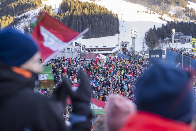 Im Bild: Fans, Stimmung bei der Ski WM 2025 in Saalbach | Foto: Land Salzburg / Franz Neumayr