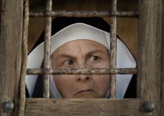 Wunderbare Mimik: Die Sizilianerin Antonietta "Picci" Ferrari, die durch ihre Mutter viel Zeit in Leoben verbringt, ist aktuell im Kinofilm "L' Abbaglio" - "Der Fehler" - in der Rolle einer Äbtissin zu sehen. | Foto: KK