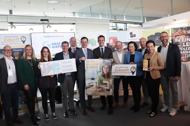 Den hohen Stellenwert der Messe für Beruf &amp; Bildung unterstrichen zahlreiche Persönlichkeiten aus Politik, Arbeitsamt, Wirtschaftskammer und Bildungseinrichtungen. | Foto: Edith Ertl
