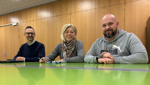 Im Verhandlungsteam sind Christa Tisch, Stefan Wagner und Balint Gazdag. | Foto: Gemeinsam für St. Egyden