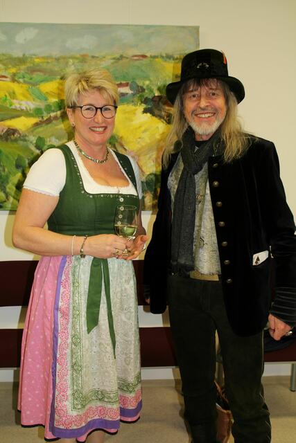 Gerlinde Arzt mit Hubert Krexhamer - auch als der Nachtwächter bekannt. | Foto: Eva Wahlmüller