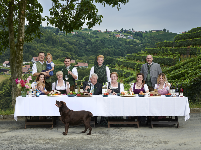 Der Buschenschank der Familie Schneeberger ist ein beliebtes Ziel für Genießer und bietet seit über hundert Jahren hervorragende Gastfreundschaft. | Foto: Mavric