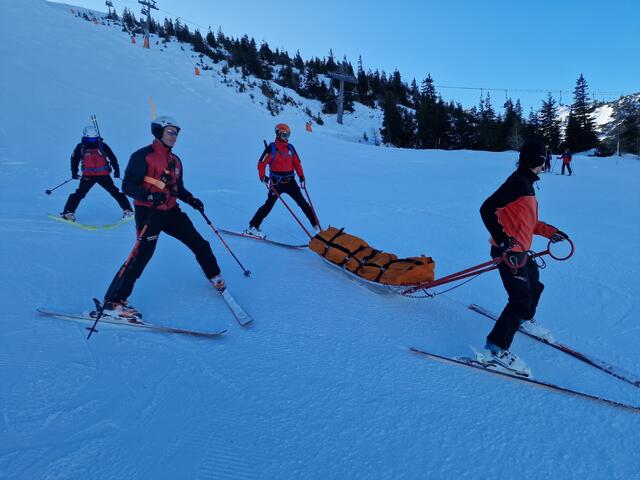 Winterübung am Hochkar: 19 Kameraden der Begrettung Göstling probten den Ernstfall. | Foto: Bergrettung Göstling an der Ybbs