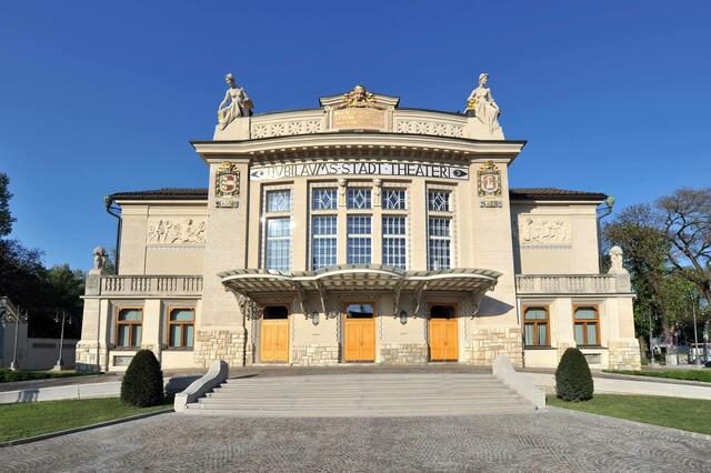 Die Intendantinnen- und Intendantengruppe der österreichischen Bundesländer- und Städtetheater geben ein Statement. | Foto: Helge Bauer