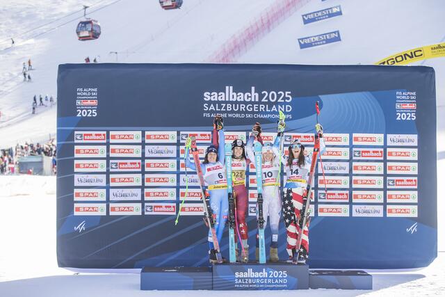 Im Bild: Stephanie Venier aus Österreich holte Gold, Federica Brignone aus Italien holte Silber, Kajsa Vickhoff Lie aus Norwegen und Lauren Macuga aus den USA holten zeitgleich Bronze | Foto: Land Salzburg/Neumayr/Leopold