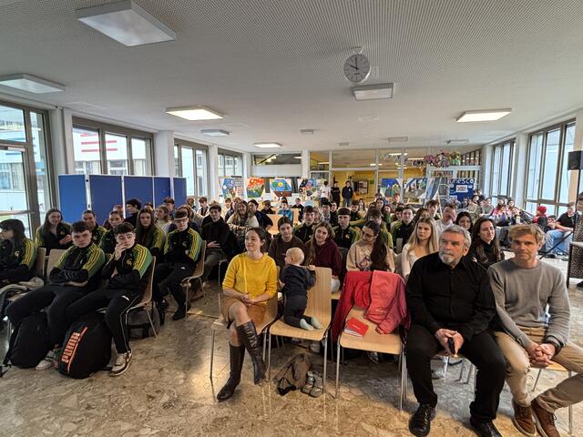 Eine spannende Woche voller gemeinsamer Erlebnisse liegt hinter den Schülerinnen und Schülern und ihren Lehrkräften. | Foto: MeinBezirk/Jung