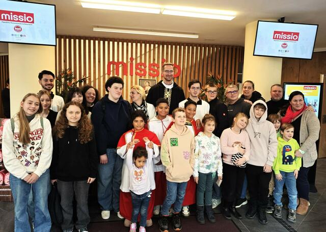 Die Flugfelder Jungschar- &amp; Jugendgruppe &amp; Elternbegleitungen beim Wien-Ausflug mit Kurat Patrik Mojzis