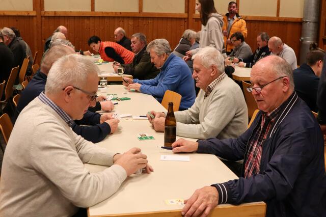 Die "Schrift" erfolgte auf einem Bierblock | Foto: Gerhard Langmann