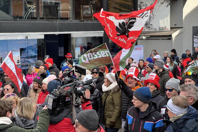 Alpine Skiweltmeisterschaft, Saalbach2025, Ski-WM2025 in Saalbach-Hinterglemm, im Bild: der Fanmarsch durch Hinterglemm vor der Herrenabfahrt. | Foto: Land Salzburg / Melanie Hutter