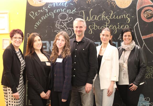 Gerlinde Weinstabl, Blerta Haradinaj, Emma Holzknecht, Alexander Hell, Anna | Foto: Schulzentrum Ybbs