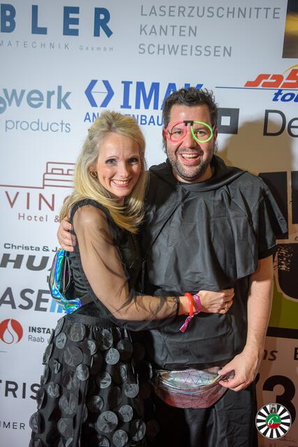 Hölle und Himmel beim jährlichen Faschingsgschnas des Round Table 6 Wels. Heuer in den Minoriten unter dem Motto Electric Church. | Foto: Round Table 6 /Rene Hauser