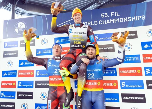 Bronze im Einzel und Silber im Staffel-Bewerb für den Stubaier Nico Gleirscher (r.)! | Foto: FIL/Kristen