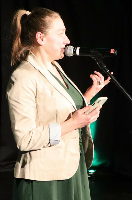 Wally (hoffentlich richtig geschrieben) verharrte vor der Waschmaschine | Foto: Gerhard Langmann