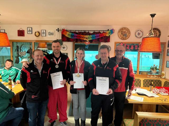 Aufgelegt erreichte Michaela Egelseer (Perg) mit 414,7 Ringen die höchste Ringzahl der Veranstaltung.