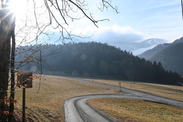 Auf der Straße zur Sommerhöhe