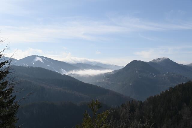 Aussicht von der Gasthaus-Terrasse zum Semmering
