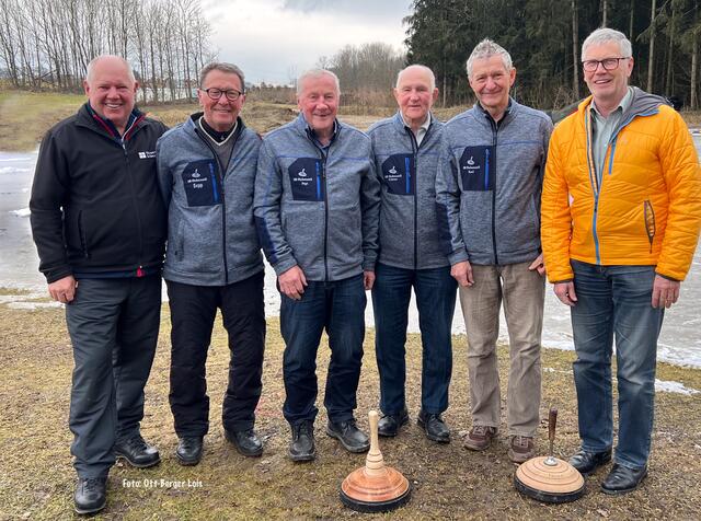 Bezirks-Sportreferent Ferdinand Strasser nahm die Siegerehrung. | Foto: Seniorenbund