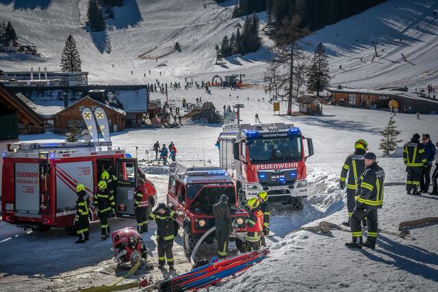 Mitten im Skigebiet wurde der Ernstfall gebprobt. | Foto: Essl Robert - AFKDO Windischgarsten