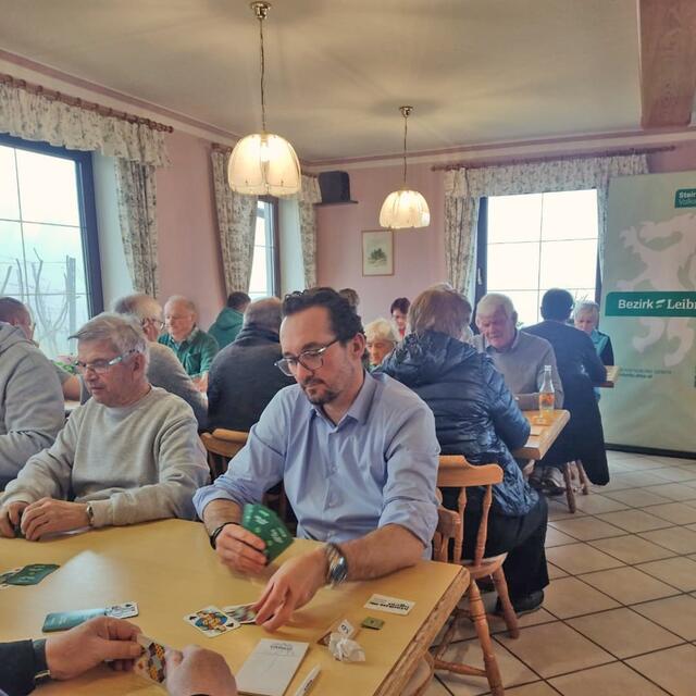 Griff auch zu den Karten: ÖVP Leibnitz Spitzenkandidat Jochen Pießnegger. | Foto: ÖVP Leibnitz