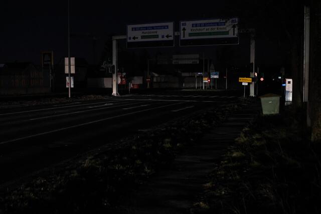 In der Nacht auf Dienstag, 11. Februar 2025, fiel der Strom in mehreren Teilen von Wels und Thalheim aus – Ampeln und Straßenbeleuchtung fielen aus. | Foto: laumat.at