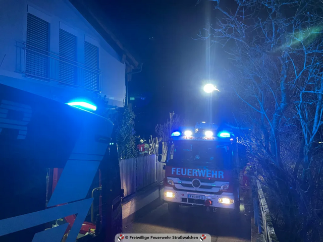 Die Brandursache ist laut Polizei derzeit noch Gegenstand der Ermittlungen. | Foto: FF Straßwalchen