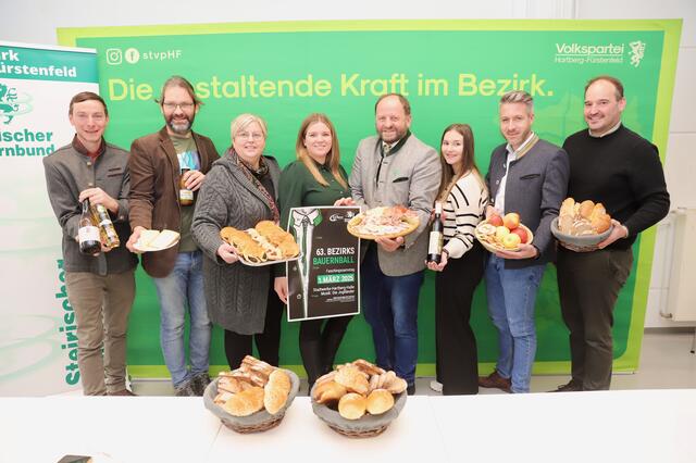 Unter dem Motto „Stadt-Land-Genuss“ wird am Samstag, 1. März, zum 63. Bezirksbauernball in Hartberg geladen. | Foto: Alfred Mayer 