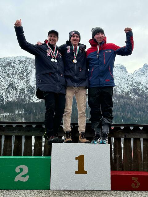 Sieger Michael Urban (Mitte) mit einer großartigen Leistung in Italien. | Foto: HSV Red Bull Salzburg