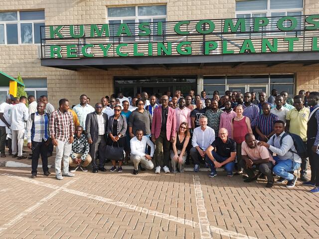 Offizielle Eröffnung der „Jospong-Komptech Waste Academy“: Die ghanaisch-österreichische Initiative soll als Vorlage für ganz Afrika ausgerollt werden. | Foto: Komptech
