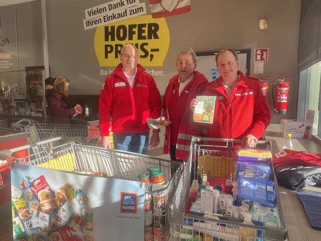 Die Warenspenden für die Team Österreich Tafel kommen von Bäckereien, Supermärkten aber auch durch diverse Sammelaktionen. Vielen herzlichen Dank dafür!! | Foto: Alexandra Goll