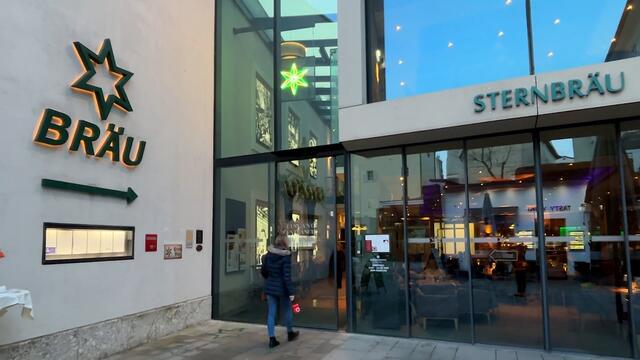 Das traditionsreiche Sternbräu in der Salzburger Altstadt nutzte die Gelegenheit der Langen Nacht der Lehre am Montagabend, sich als Lehrbetrieb zu präsentieren. | Foto: Carmen Kurcz