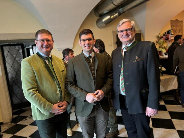 Verwaltungsdirektor Mario Deutschmann, Landeshauptmann Stv. Martin Gruber und Landesjägermeister Walter Brunner (v.l.) | Foto: Büro LHStv. Martin Gruber