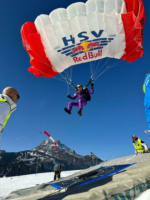 Die Fallschirmspringer des HSV Red Bull Salzburg zeigten in Italien eine hervorragende Leistung. | Foto: HSV Red Bull Salzburg