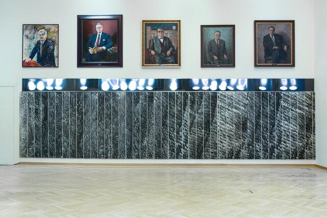 Die Bürgermeistergalerie im Alten Rathaus: Franz Dobusch, Hugo Schanovsky, Franz Hillinger, Theodor Grill und Edmund Aigner (von links). | Foto: Stadt Linz/Schwarzl