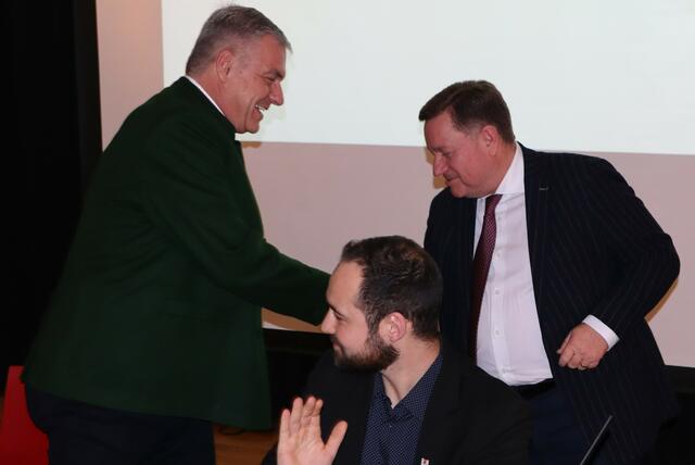 Gratulation zum 100%-Ergebnis | Foto: Gerhard Langmann