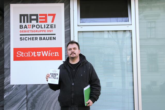 Landstraßer Links-Bezirkrat Daniel Harrasser reichte über 400 Anzeigen bei der Baupolizei – MA 37 ein.  | Foto: LINKS
