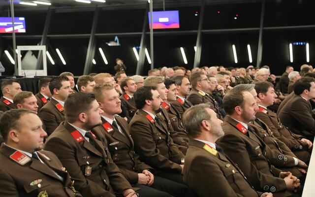Die Feuerwehren trafen sich am Red Bull Ring. | Foto: FF/Zeiler