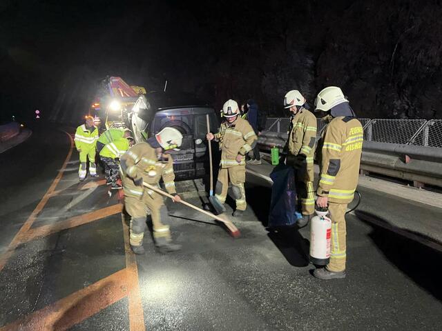 Die Freiwillige Feuerwehr Bischofshofen war nach einem Auffahrunfall im Einsatz. | Foto: FF Bischofshofen