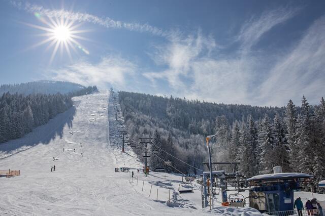 Perfekte Bedingungen bildeten den Rahmen für die 25. Schul-Schi-Landesmeisterschaften in Lackenhof am Ötscher. | Foto: Ludwig Fahrnberger