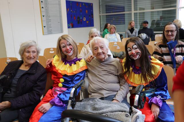 Die Senioren sprachen der Jugend Lob und Anerkennung und ein großes Danke für die Einladung aus.  | Foto: Edith Ertl
