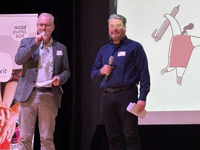 Experten der Schulsozialarbeit referierten über die Suchtprobleme im Internet. | Foto: Neumayer