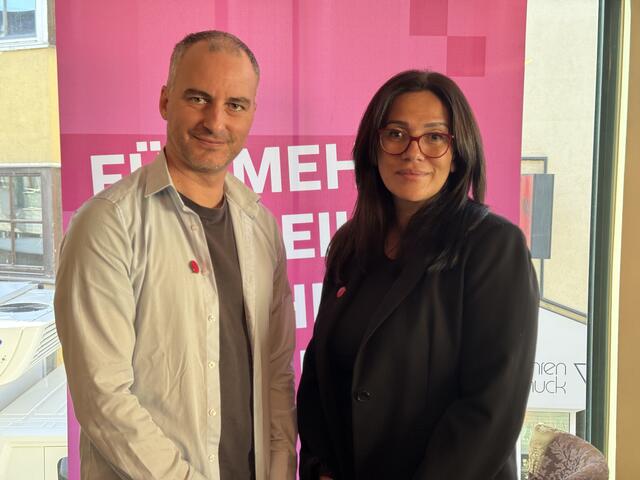 Shari Kuen und Philipp Huber kandidieren bei der Wirtschaftskammerwahl für die Fraktion der UNOS.  | Foto: Robin Exenberger 