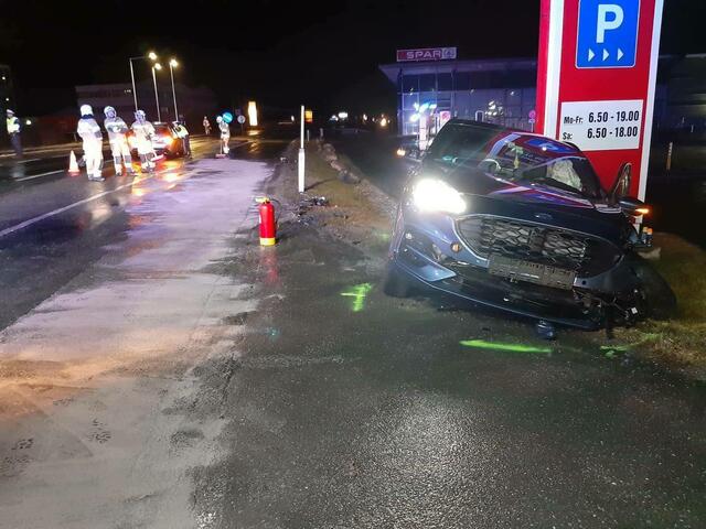 Nach rund 1,5 Stunden konnte die Einsatzstelle der Polizei übergeben werden. | Foto: Freiwillige Feuerwehr Bergheim