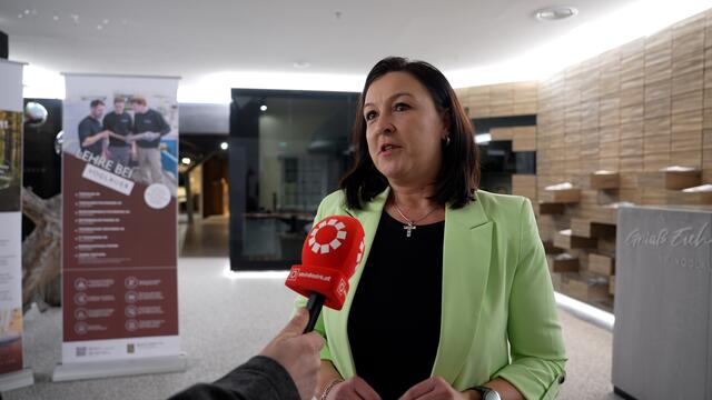 Daniela Feiser von den Voglauer Möbelwerken. | Foto: Stefan Schubert