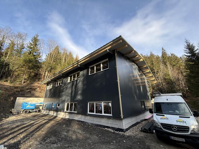 Der Bauhof der Gemeinde Aschau im Zillertal wird im Bau günstiger. | Foto: Haun