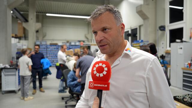 Robert Höll vom Gollinger Unternehmen QATM. | Foto: Stefan Schubert